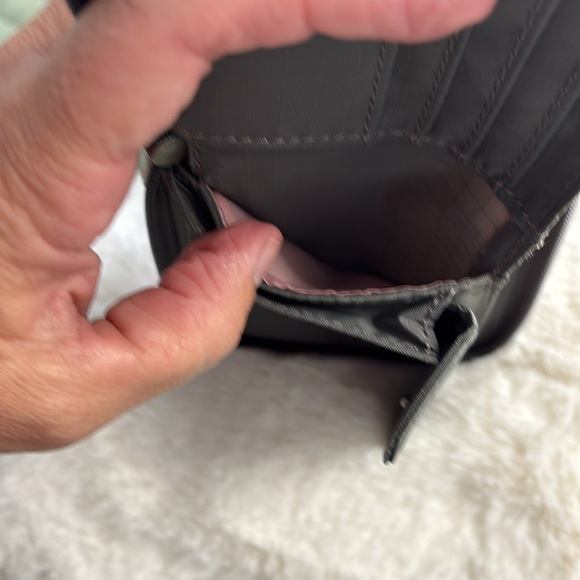 HEART LESPORTSAC ZIP AROUND WALLET - Picture 6 of 6